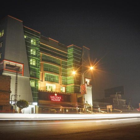 Hotel Shelton'S Rezidor à Peshawar Extérieur photo
