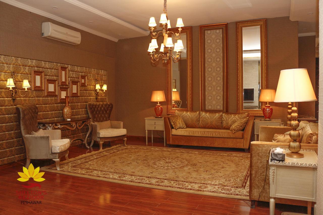 Hotel Shelton'S Rezidor à Peshawar Extérieur photo
